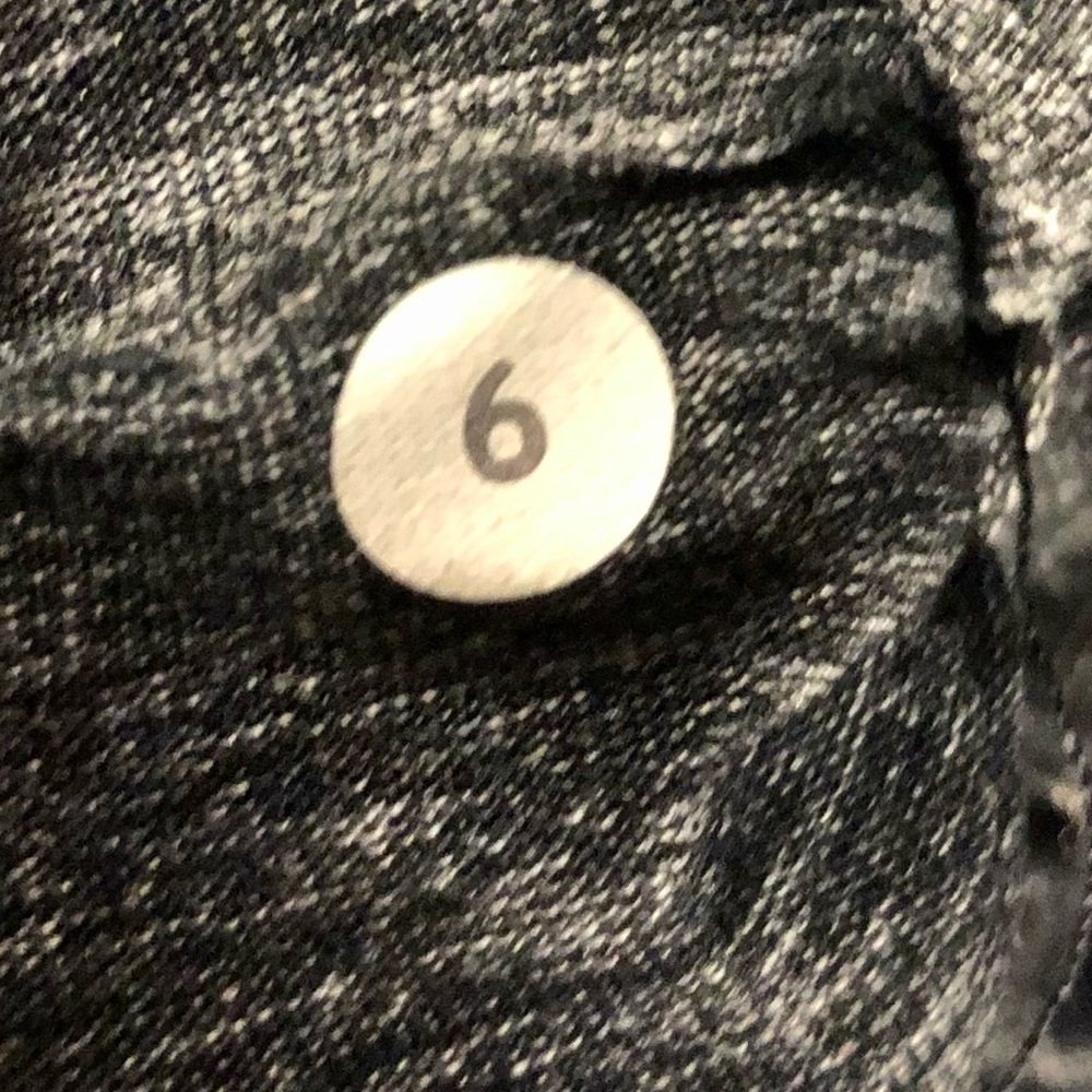 Lululemon top - Picture 7 of 7